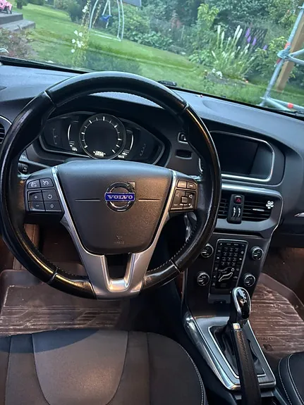 Volvo V40 2015 photo 5