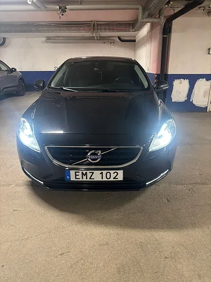 Volvo V40 2015 photo 2