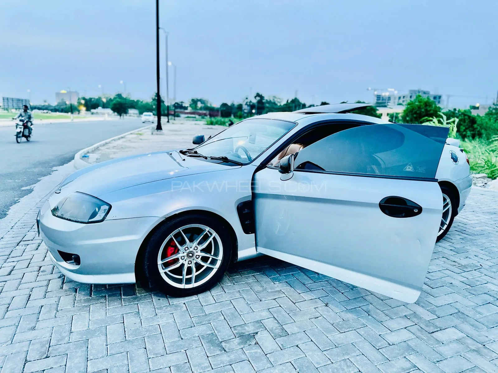 Hyundai Tiburon