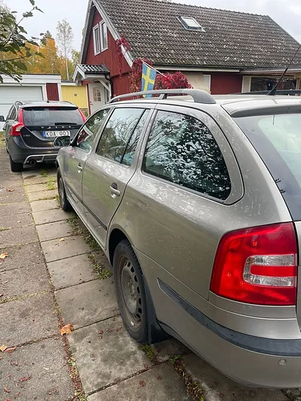 Skoda Octavia 2008 photo 3