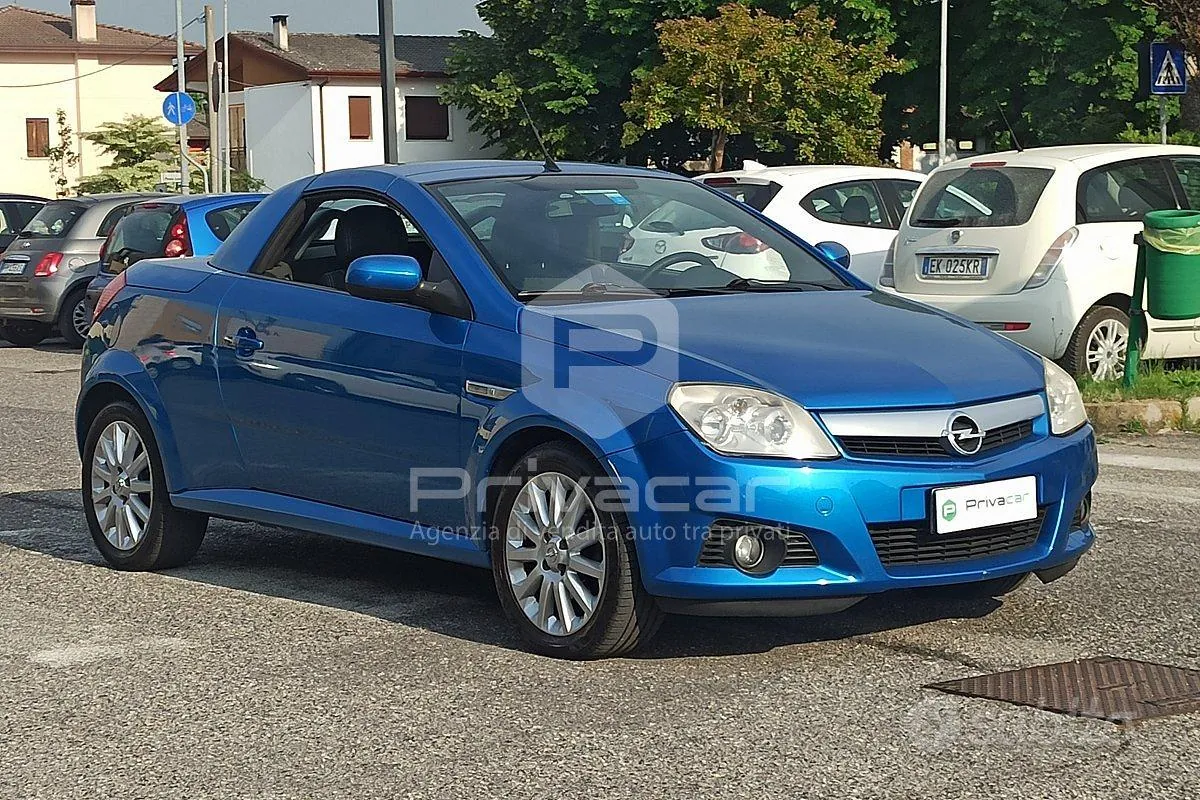 Opel Tigra Twintop 2006 photo 3