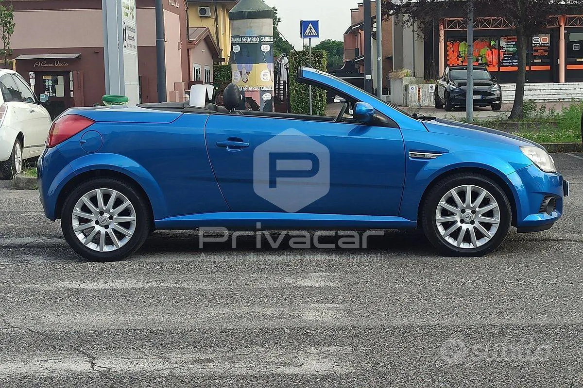 Opel Tigra Twintop 2006 photo 4