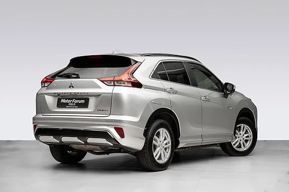 Mitsubishi Eclipse Cross 2021 photo 2