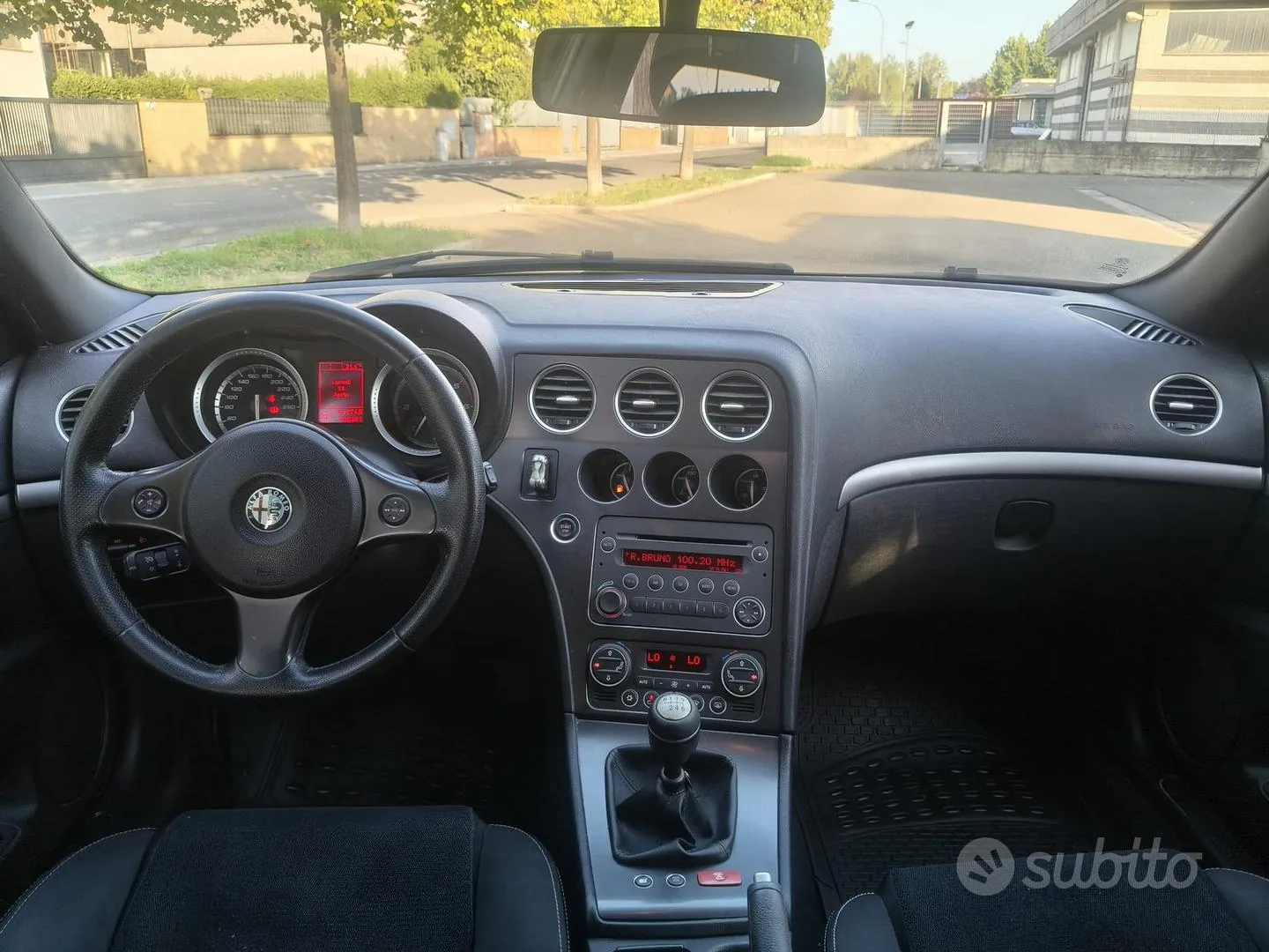 Alfa Romeo 159 2011 photo 4