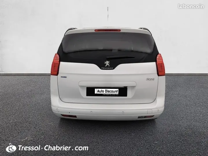 Peugeot 5008 2015 photo 4