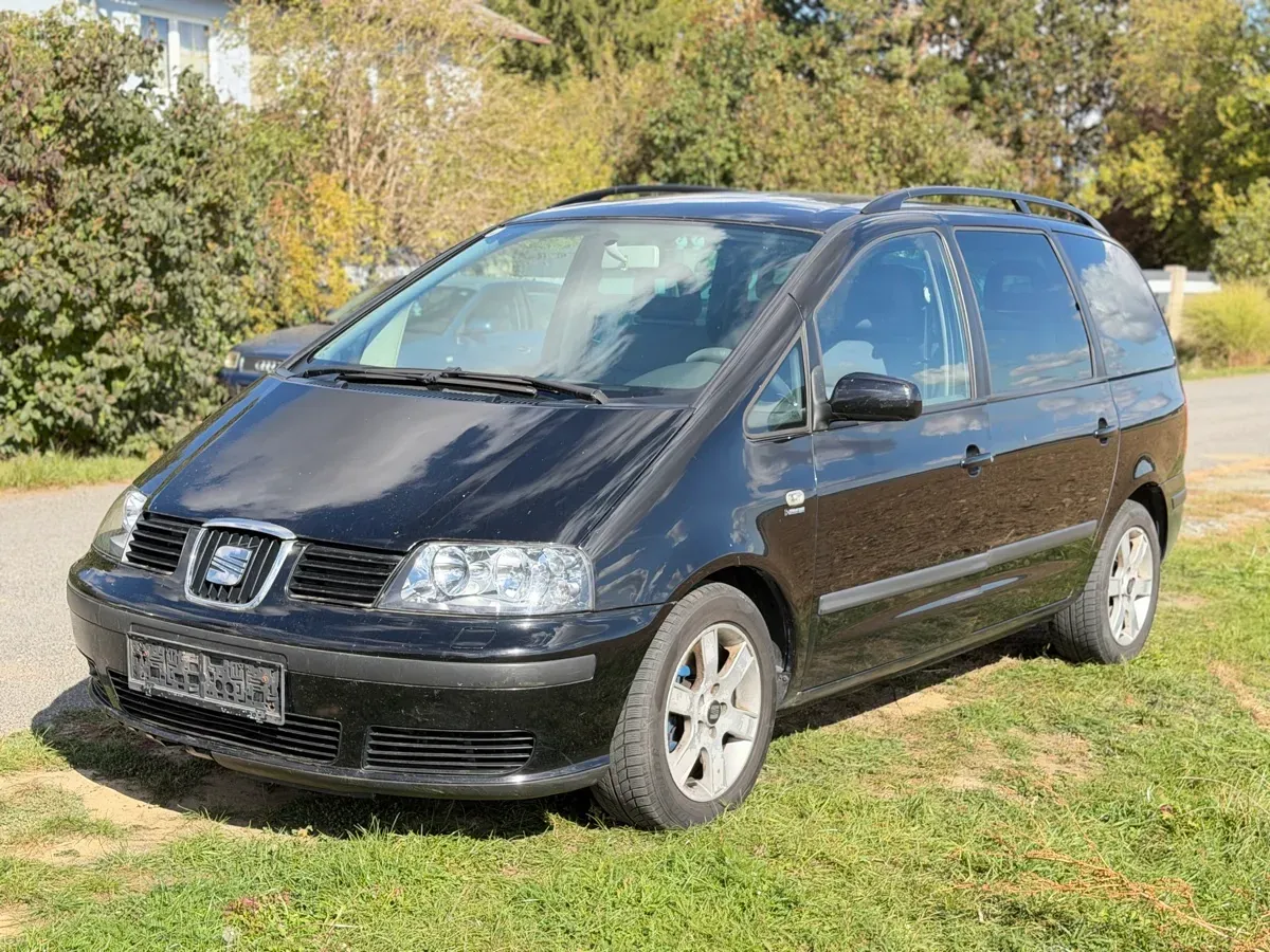 Seat Alhambra 2003 photo 2