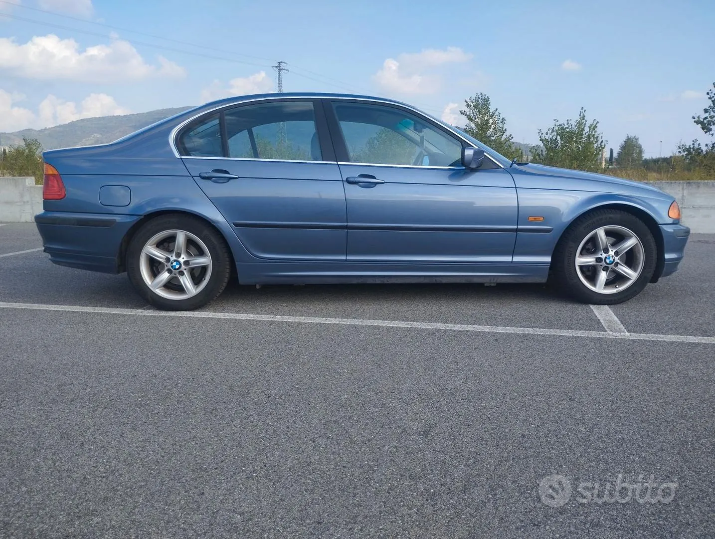 BMW 320I 1998 photo 3