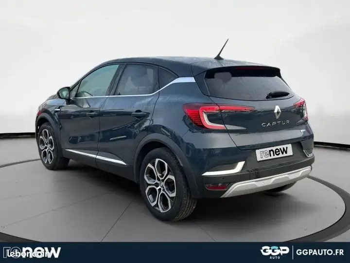 Renault Captur 2022 photo 3