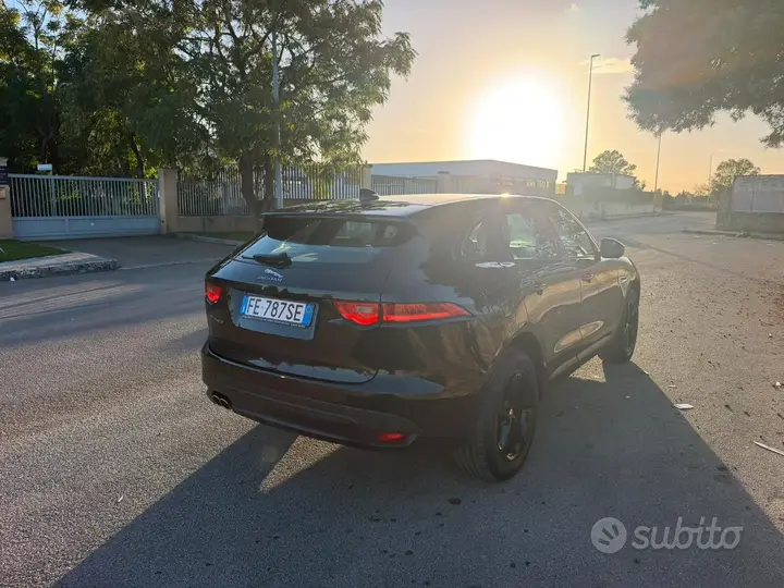 Jaguar F-Pace 2016 photo 4