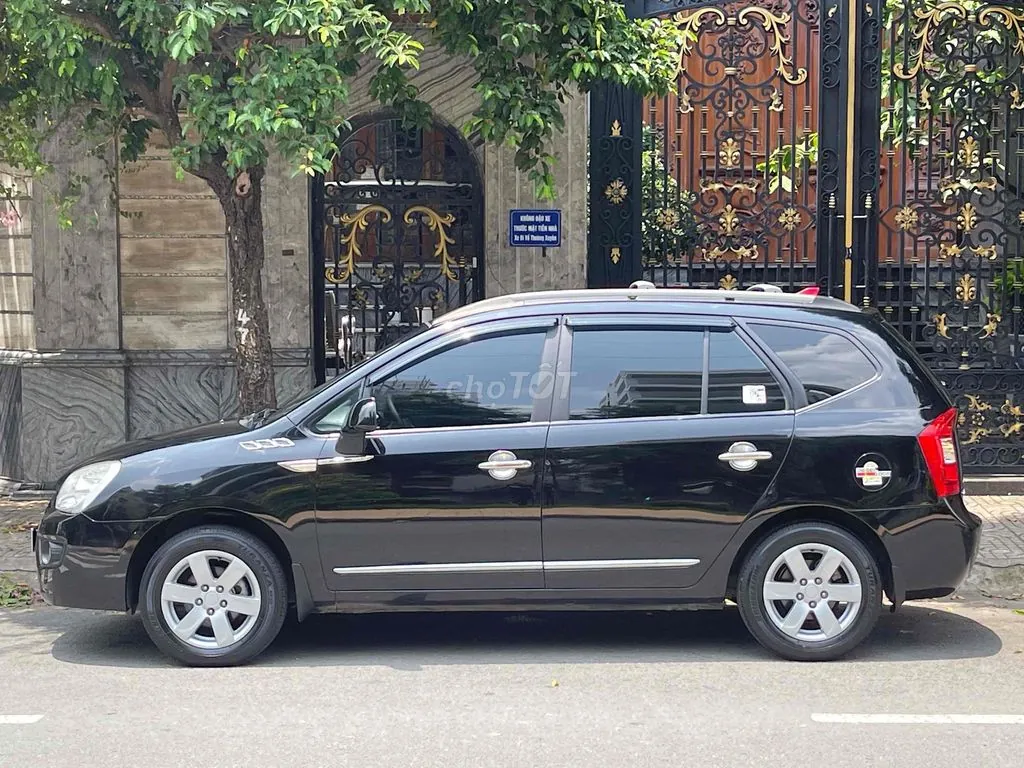 Kia Carens 2008 photo 2