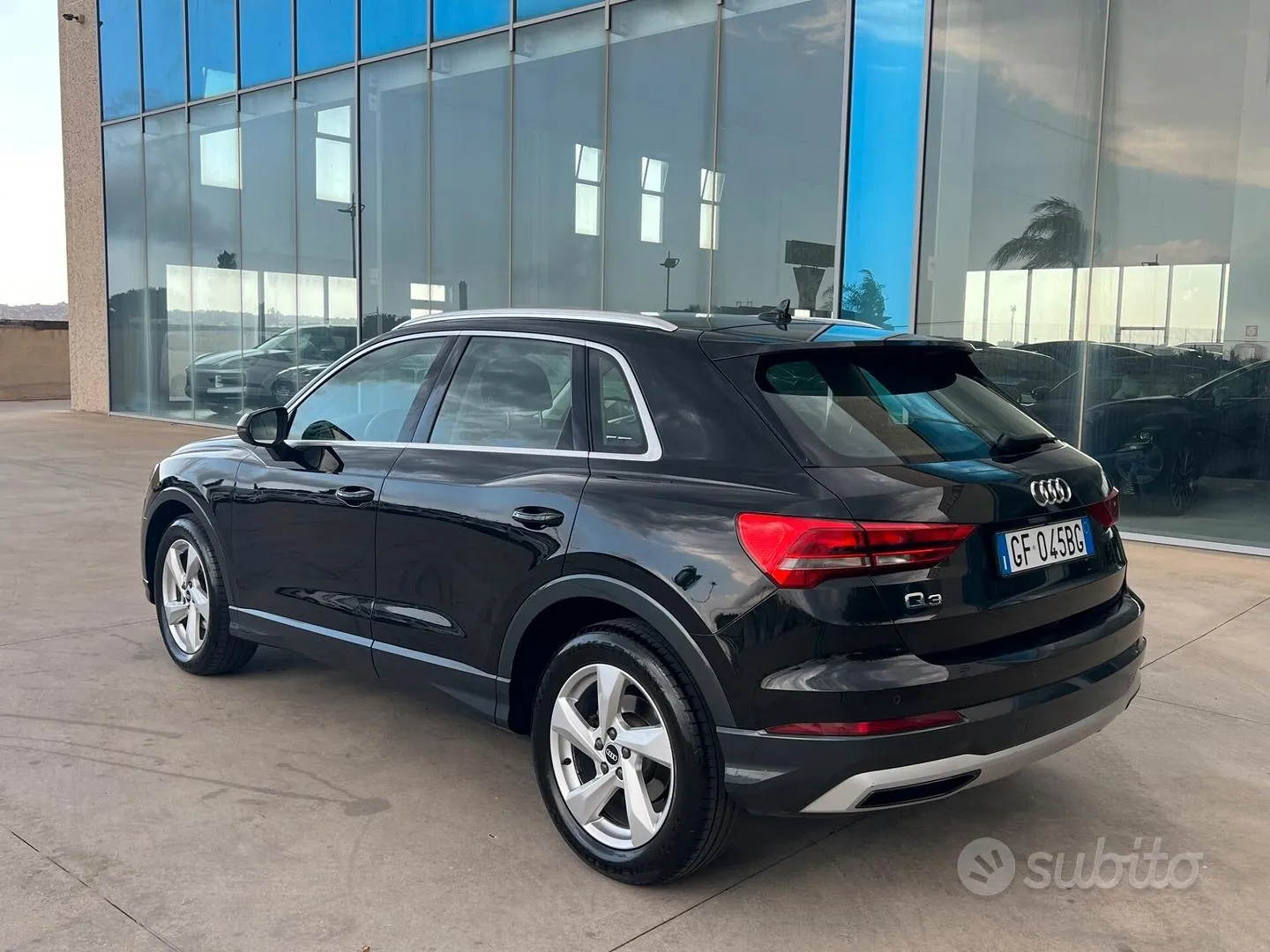 Audi Q3 2021 photo 3