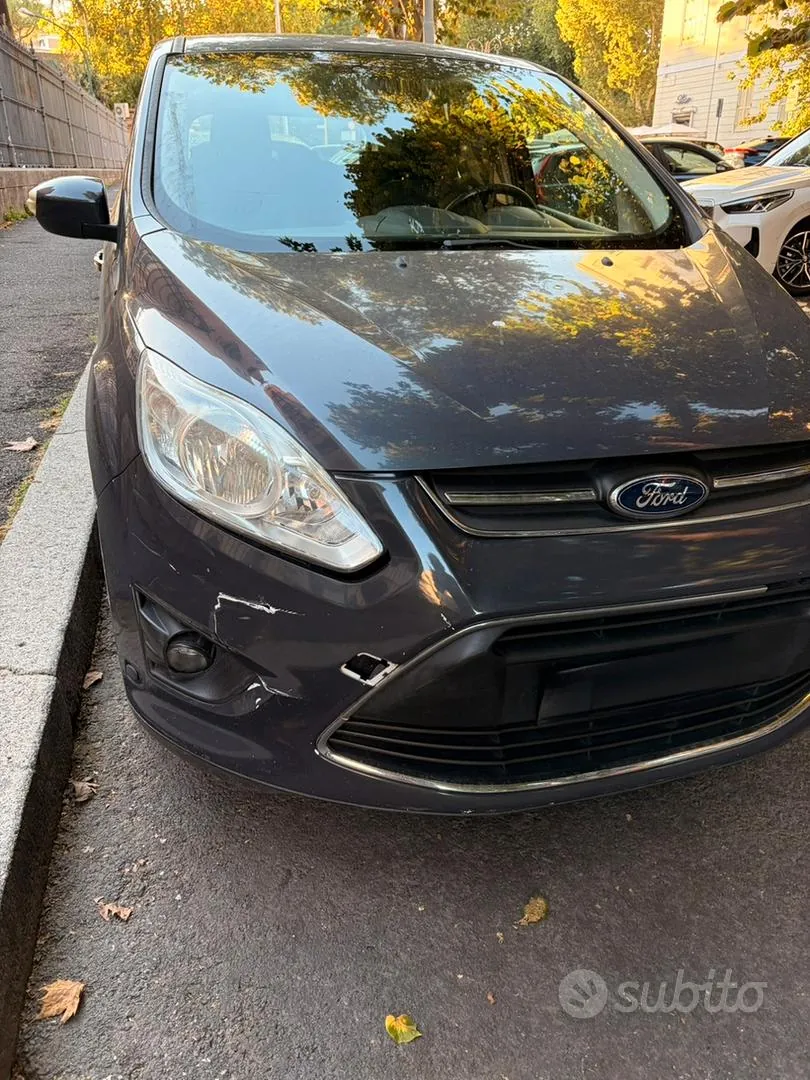 Ford C-Max 2012 photo 4