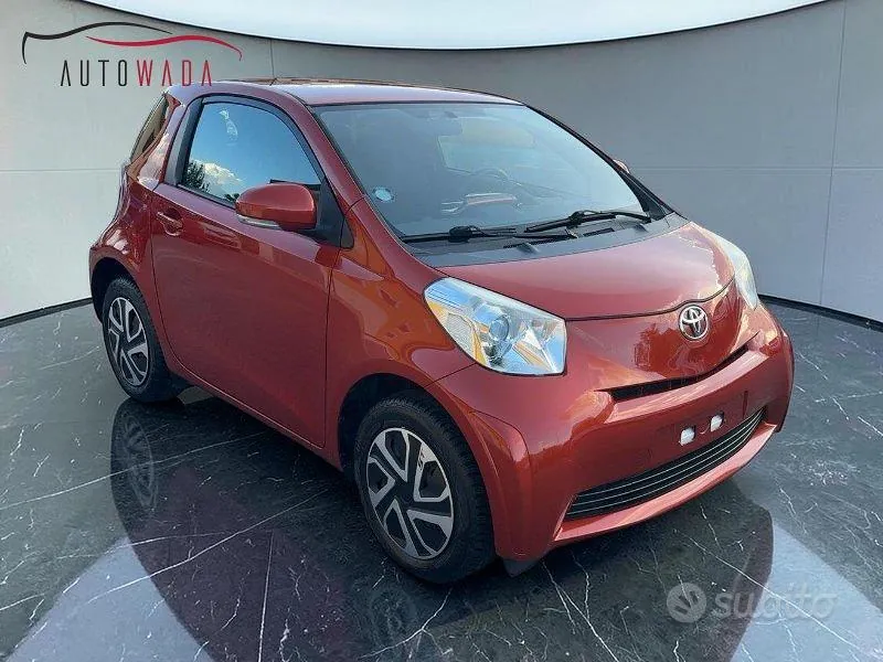 Toyota Iq 2012 photo 4