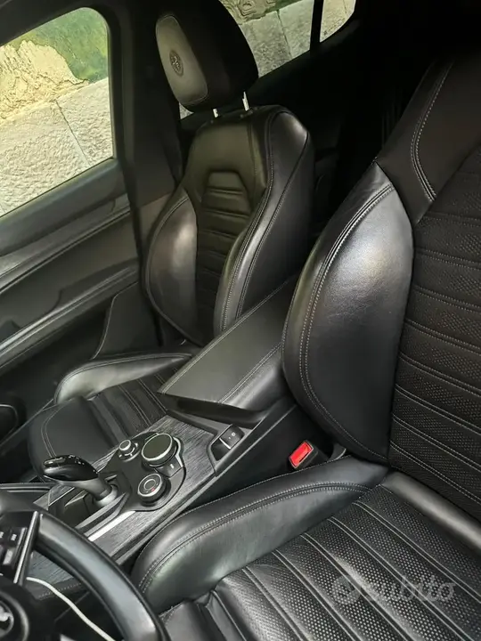 Alfa Romeo Stelvio 2018 photo 5