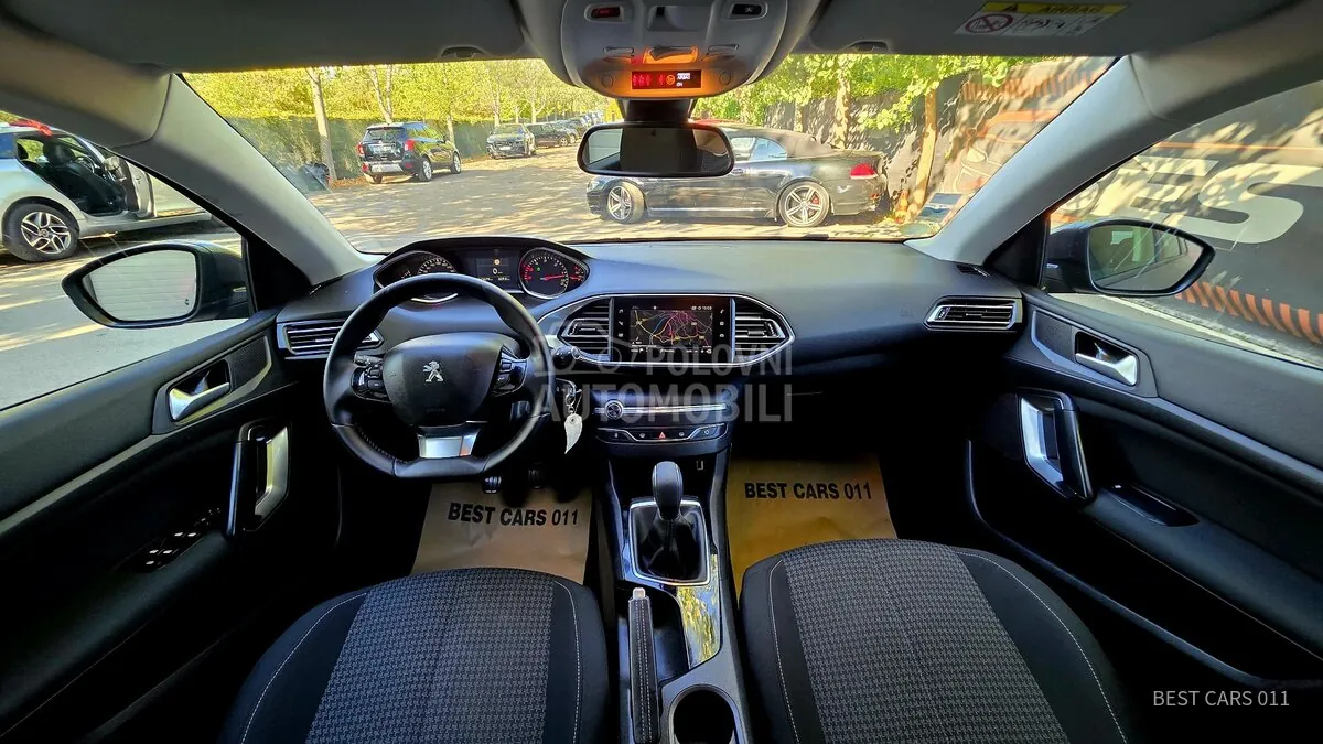 Peugeot 308 2018 photo 2