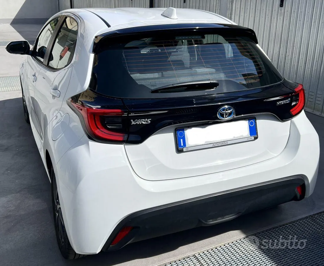Toyota Yaris 2023 photo 5