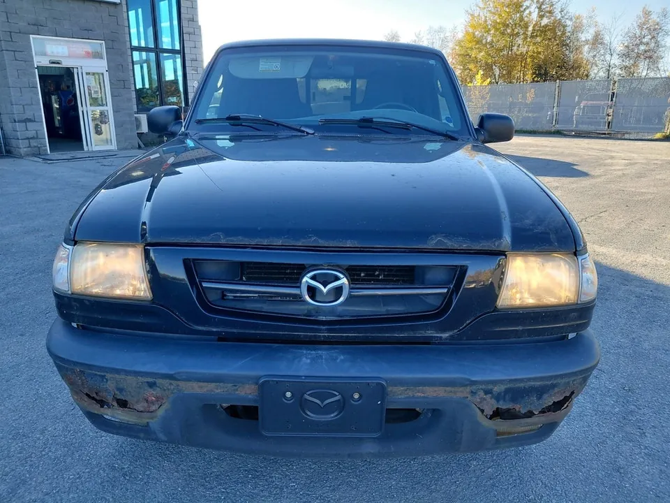 Mazda B4000 2004 photo 2