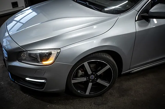 Volvo V60 2014 photo 5
