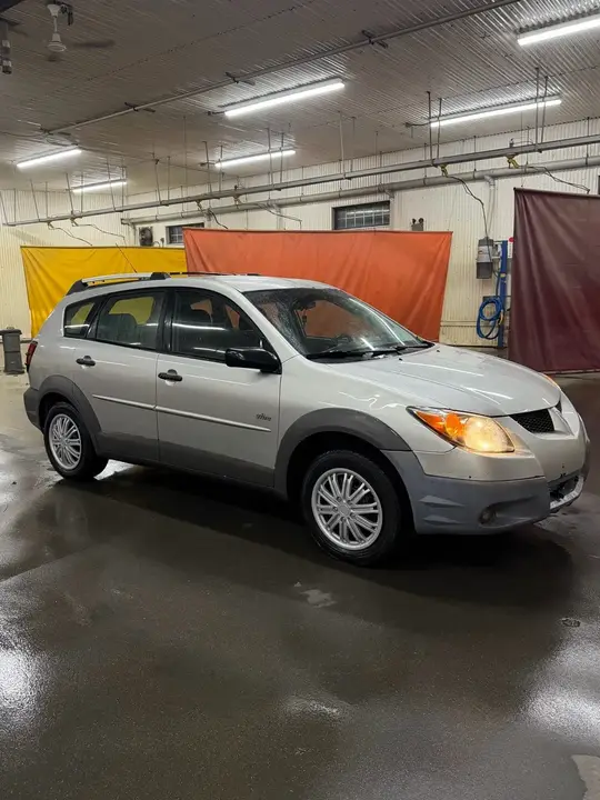 Pontiac Vibe 2005 photo 3
