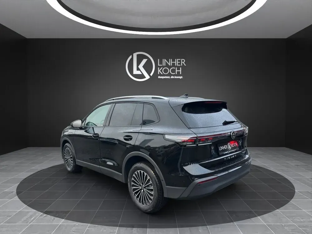 Volkswagen Tiguan 2025 photo 3