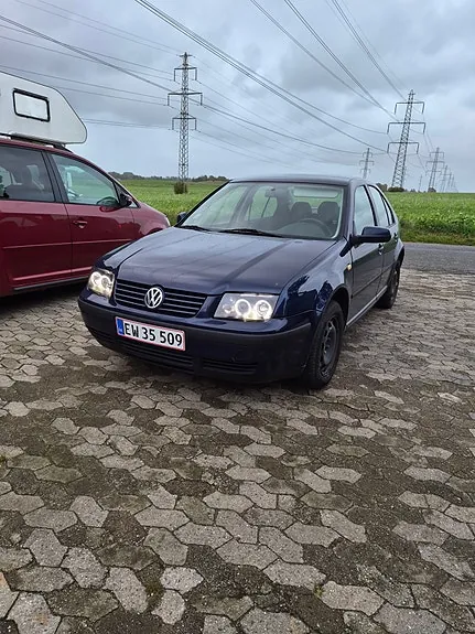 Volkswagen Bora 1999 photo 5