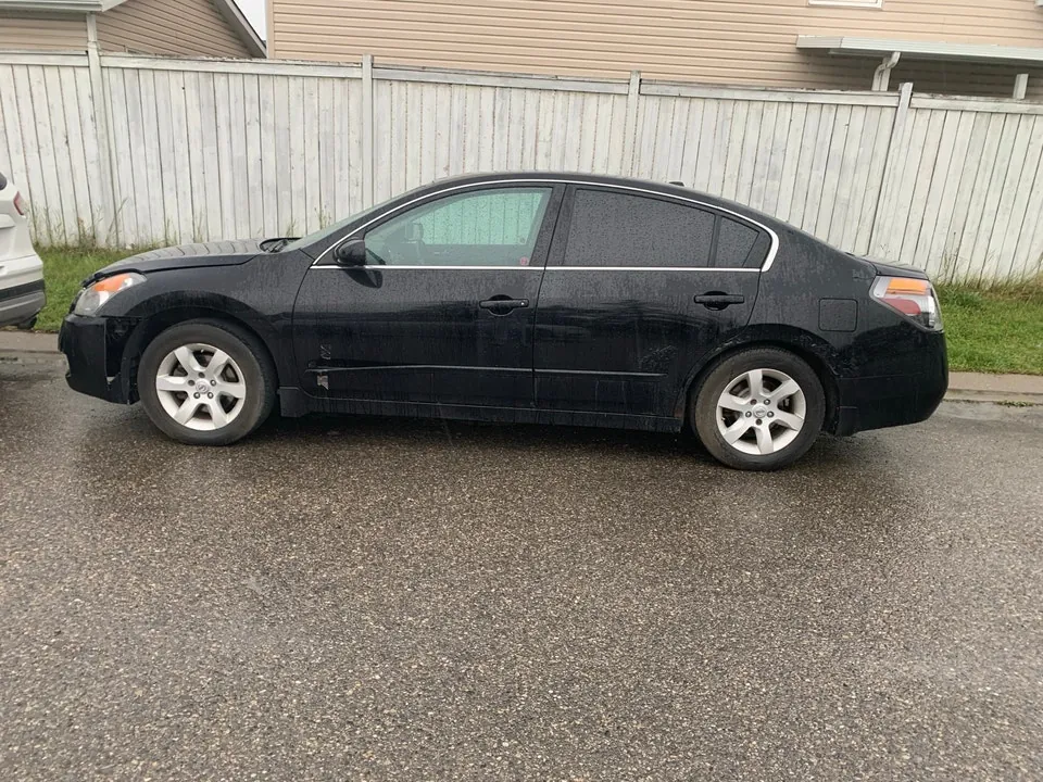 Nissan Altima 2010 photo 3