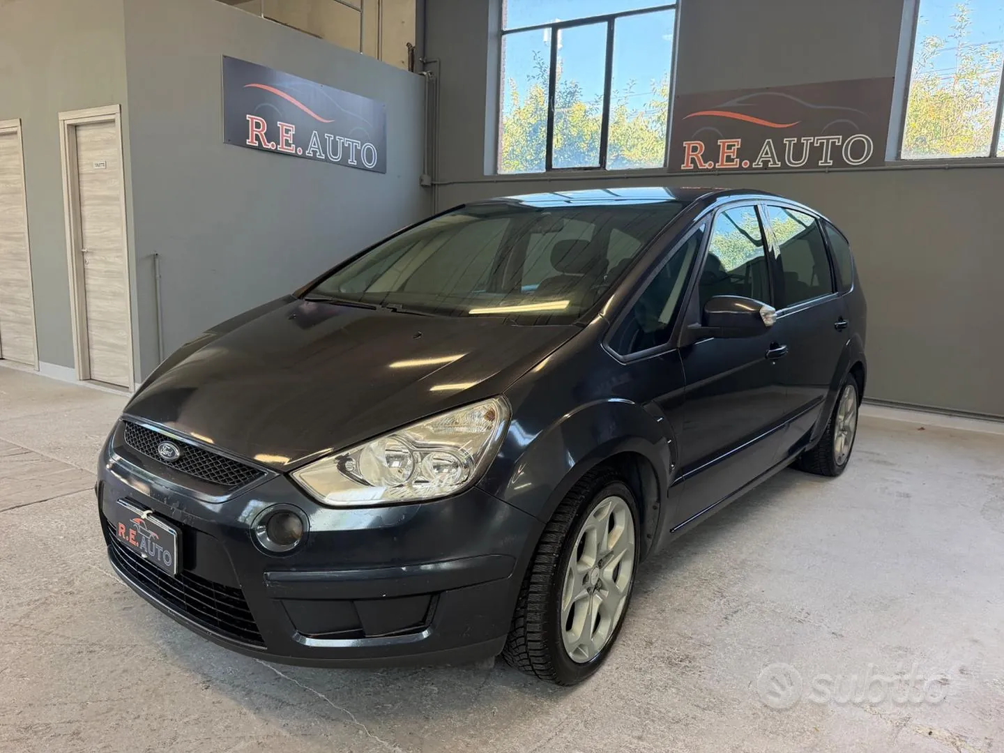 Ford S-Max
