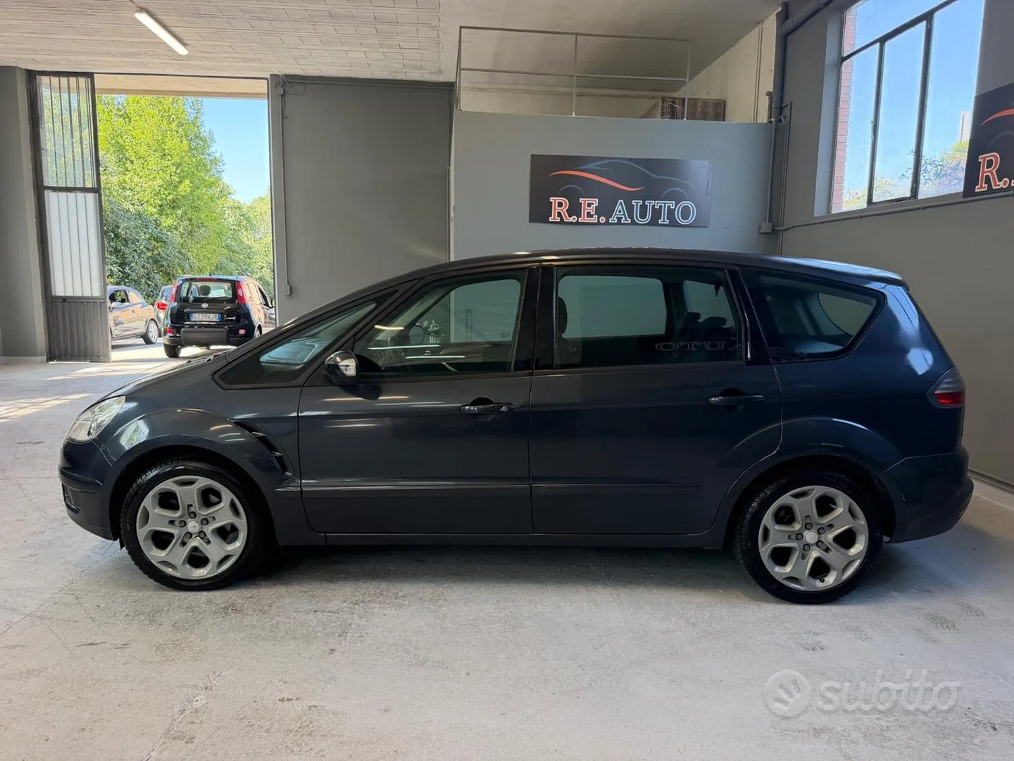 Ford S-Max 2007 photo 4