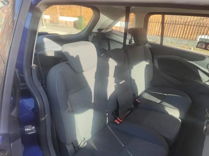 Ford Grand C-Max 2015 photo 3