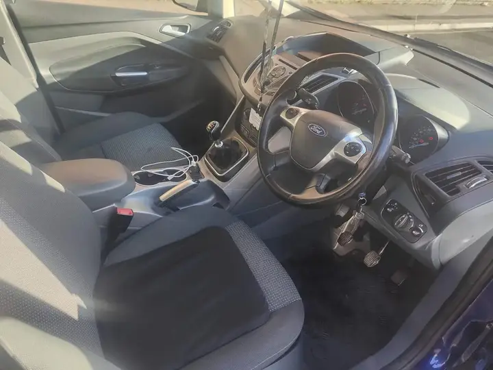 Ford Grand C-Max 2015 photo 5