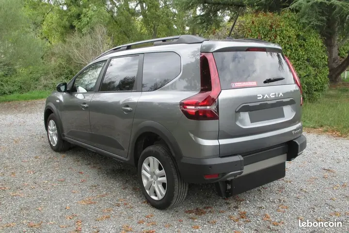 Dacia Jogger 2024 photo 3