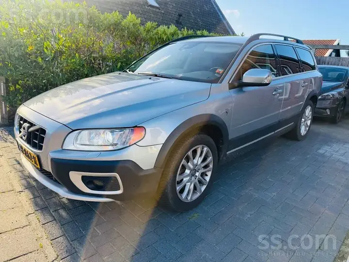 Volvo Xc70 2011 photo 3