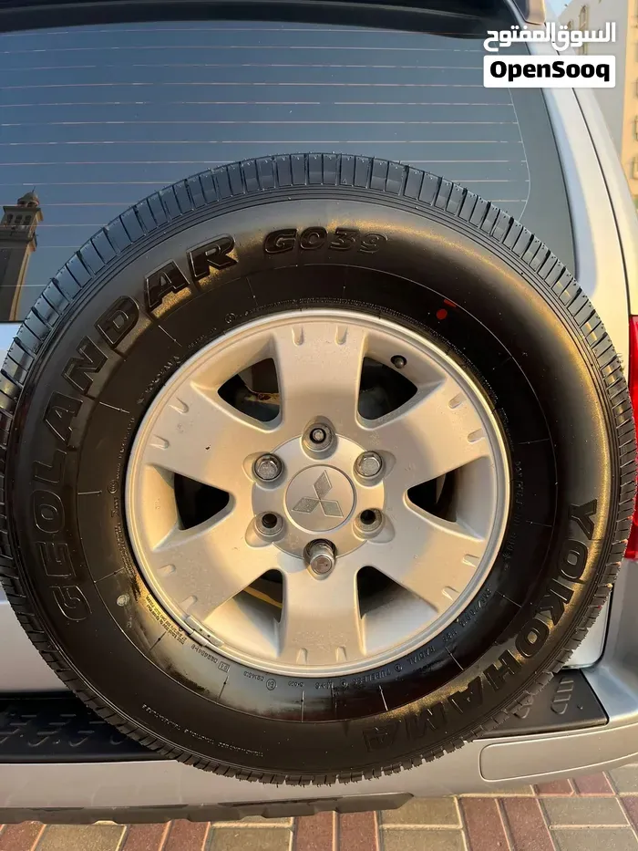 Mitsubishi Pajero 2005 photo 4