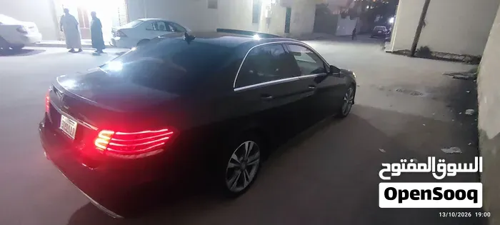 Mercedes-Benz E-Class 2013 photo 2