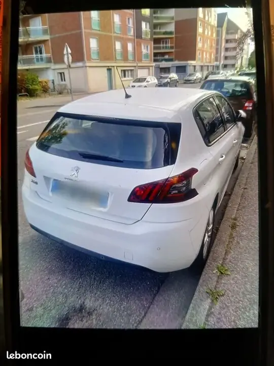 Peugeot 308 2019 photo 2