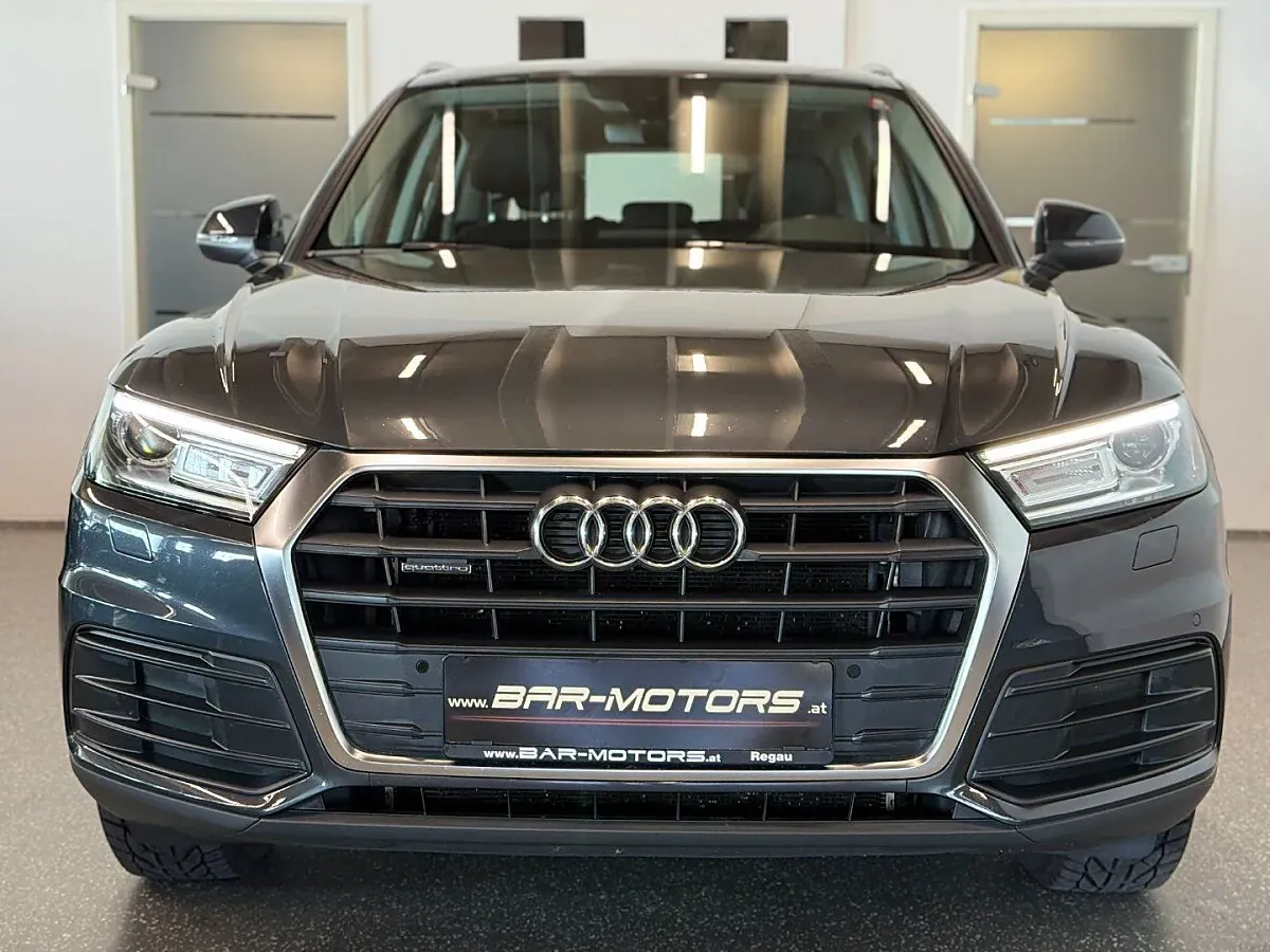 Audi Q5 2019 photo 2