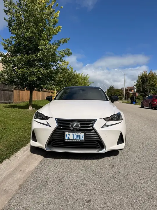 Lexus Is 350 2017 photo 3