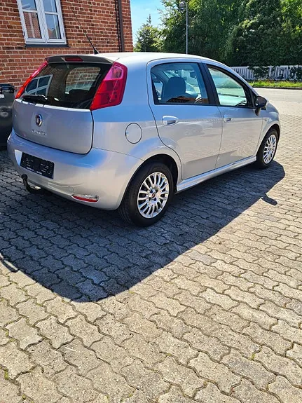 Fiat Punto 2015 photo 3