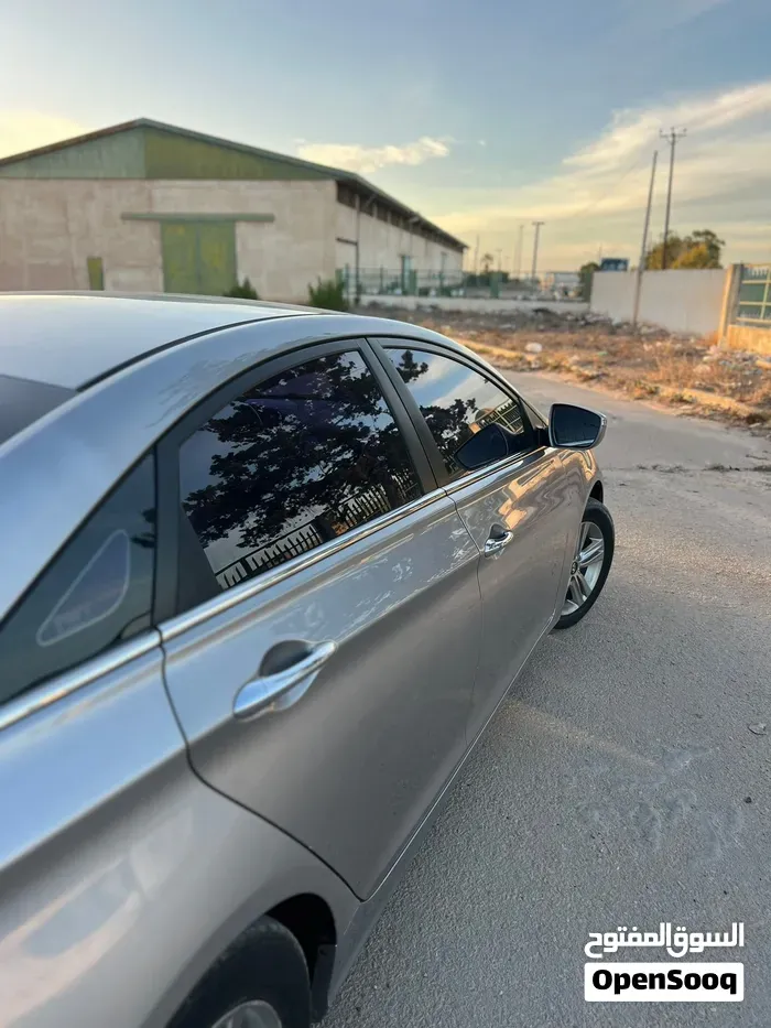 Hyundai Sonata 2012 photo 4