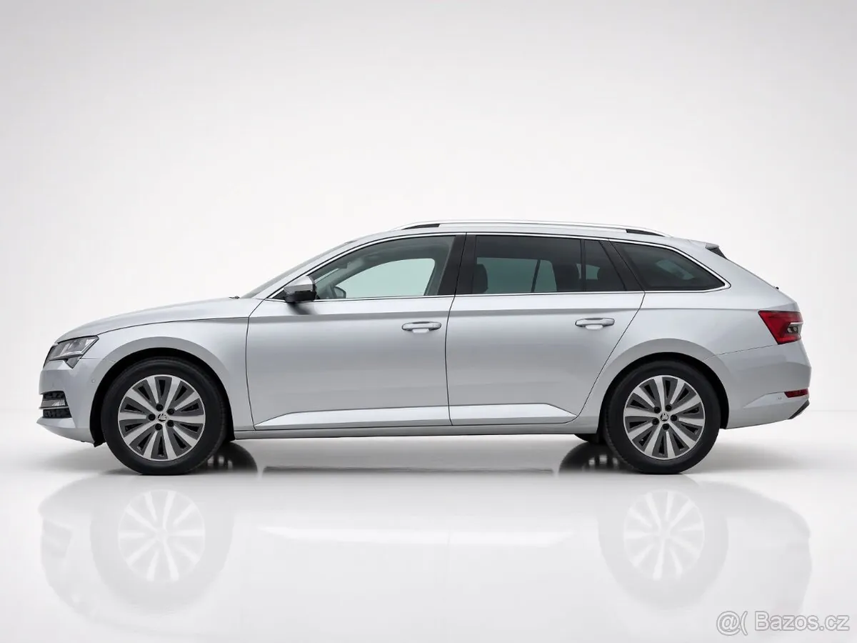 Skoda Superb 2022 photo 2