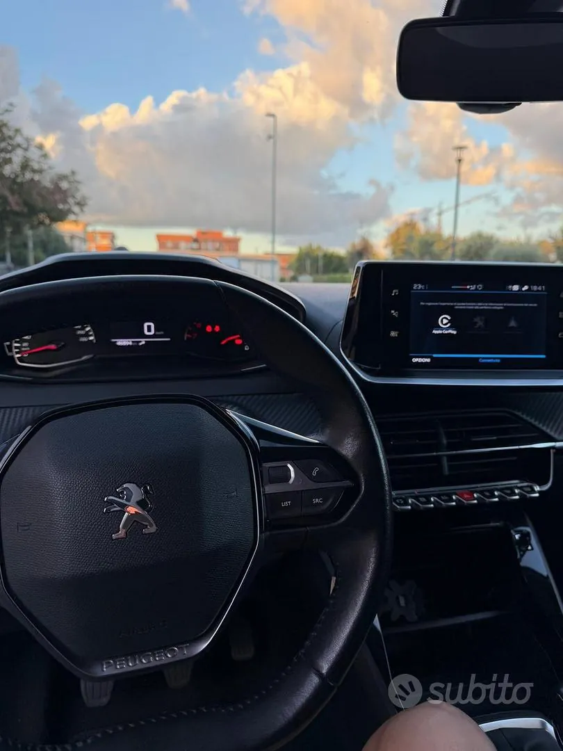 Peugeot 208 2025 photo 5