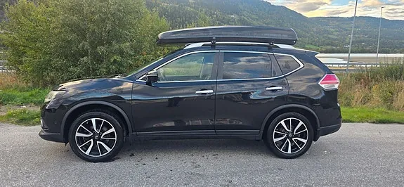 Nissan X-Trail 2015 photo 2