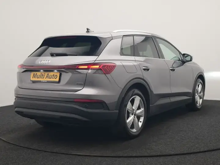 Audi Q4 E-Tron 2023 photo 3