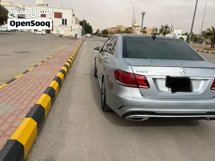 Mercedes-Benz E-Class 2016 photo 2