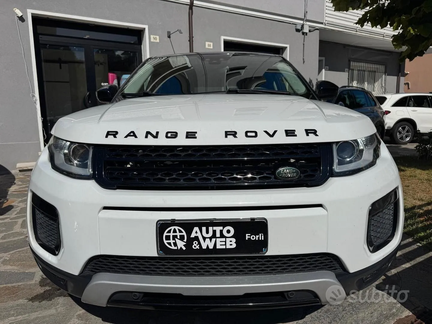 Land Rover Range Rover Evoque 2018 photo 4