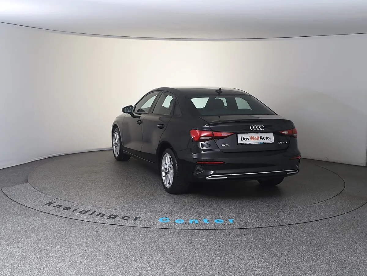 Audi A3 2023 photo 2