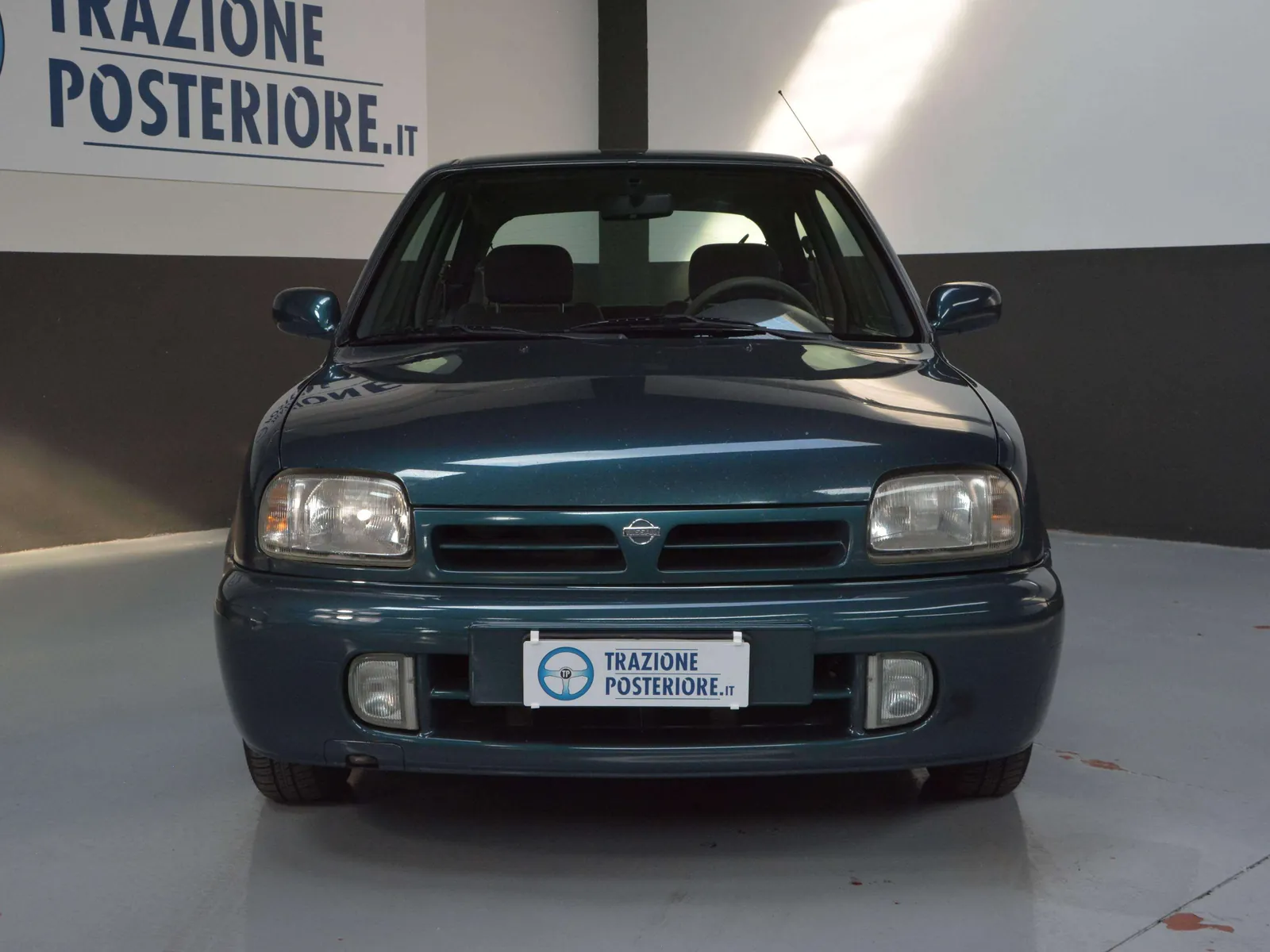 Nissan Micra 1993 photo 2