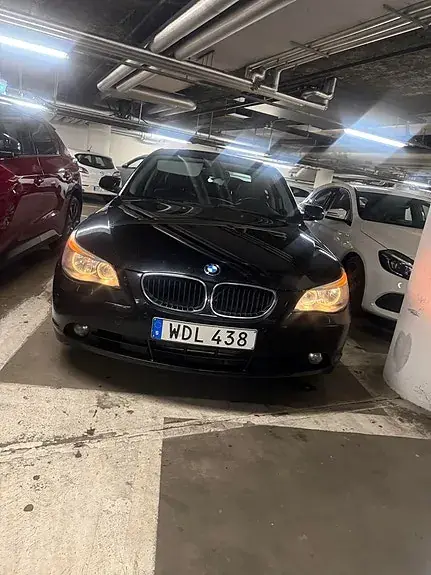 BMW 530I 2004 photo 2