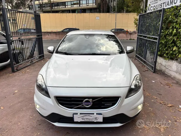 Volvo V40 2014 photo 2