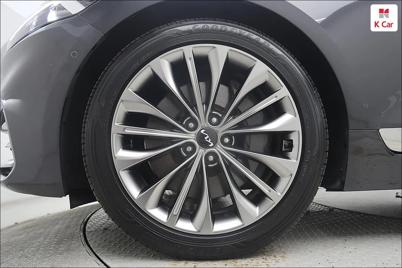Kia K9 2023 photo 5
